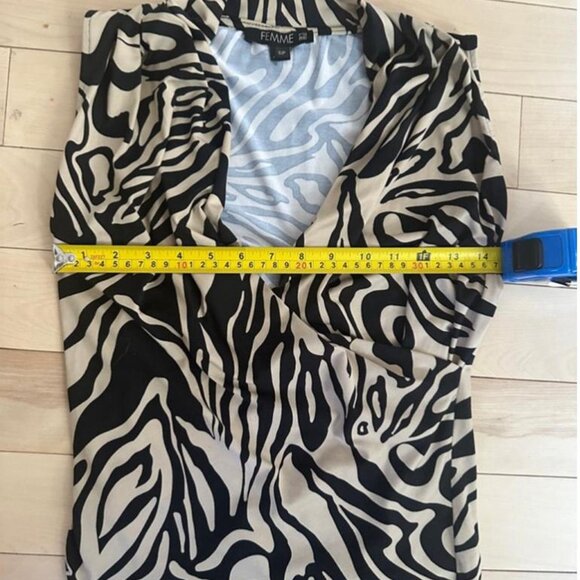 Eye-catching zebra print wrap-style top from Femme - Picture 4 of 6